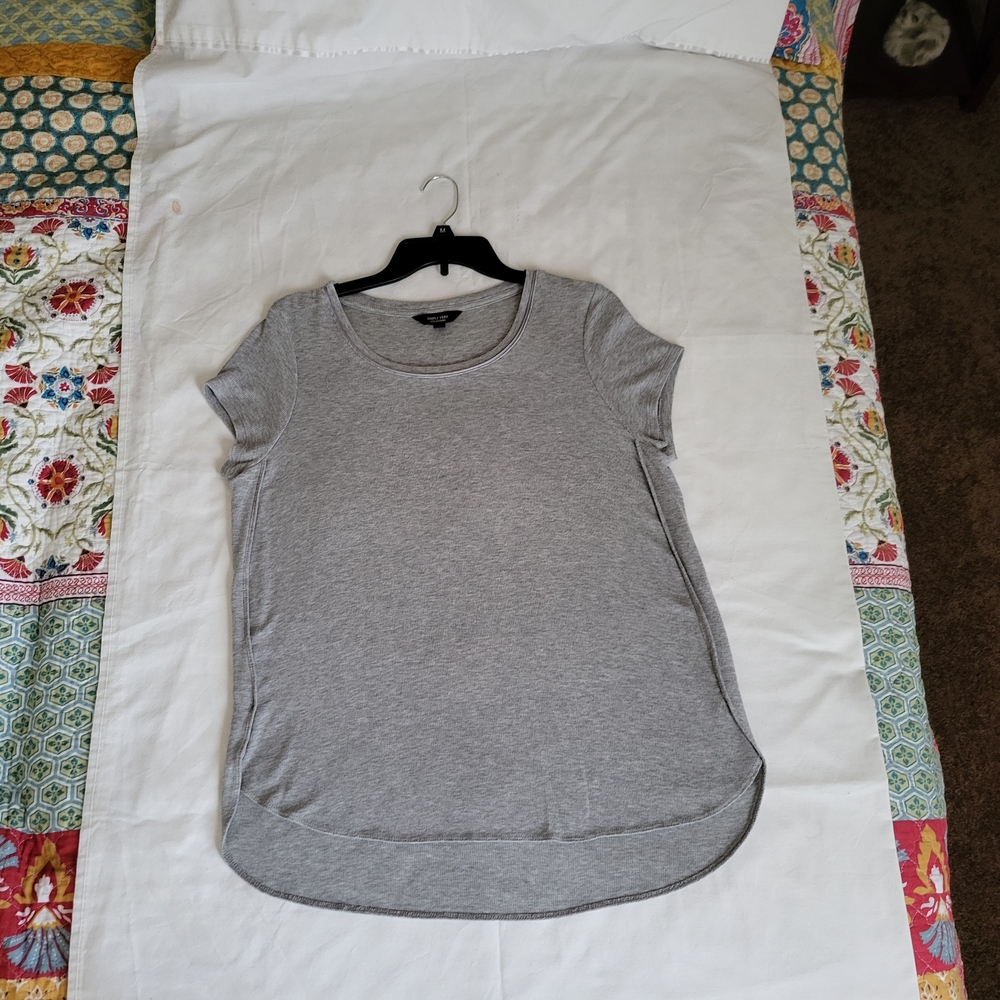 Simply Vera Vera Wang Gray Fitted Short Sleeve T-Shirt